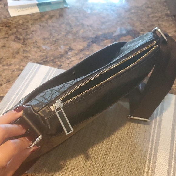 Cross body purse - Picture 2 of 3